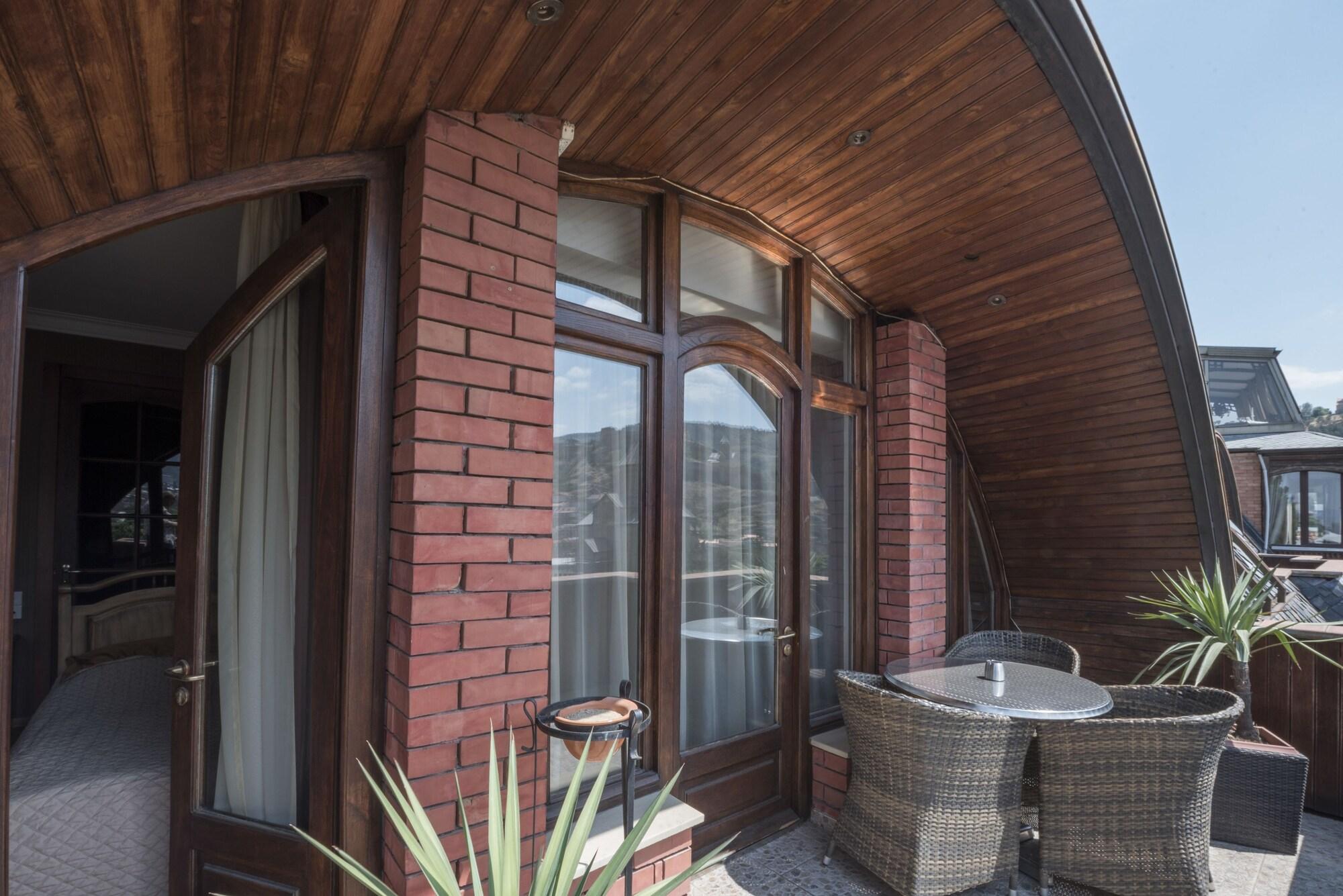 Hotel Kopala Tbilisi Ngoại thất bức ảnh